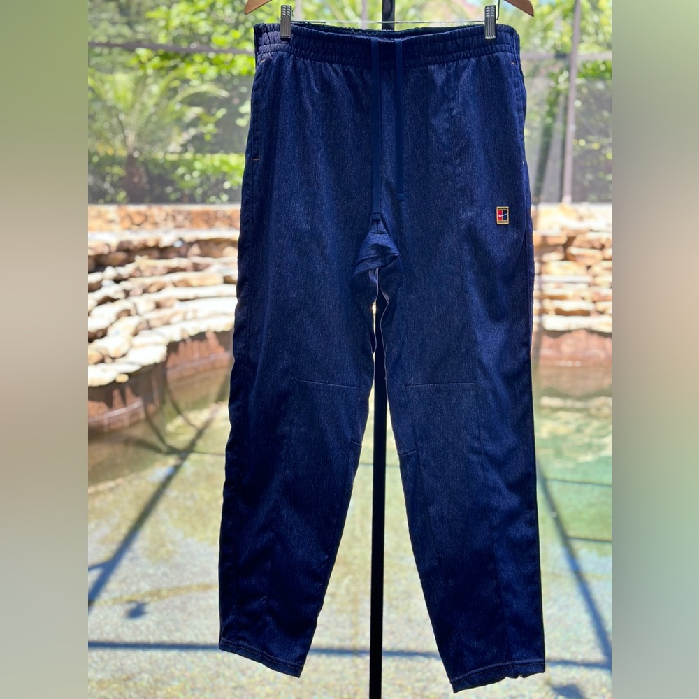 NIKE DRI FIT‎ SIDE ZIP PANTS (XL)